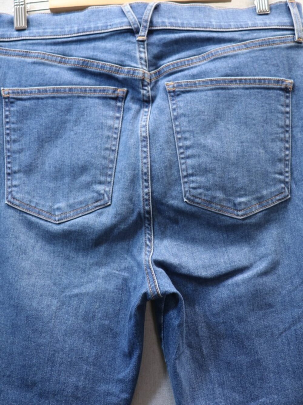 Veronica Beard Carson High Rise Ankle Flare Jeans Raw Hem Blue 32 Kick Flare - Picture 9 of 14